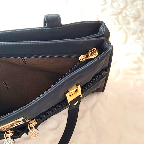 ❤Vintage Fendi Handbag - Picture 5 of 7